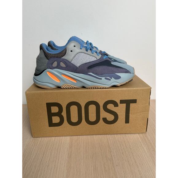 Adidas Yeezy Boost 700 Carbon Blue - Size 8M - MINT - Picture 1 of 8